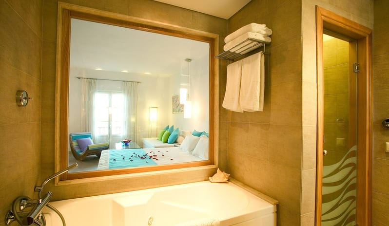 Petasos Beach Resort & Spa-Deluxe Room 3_12288